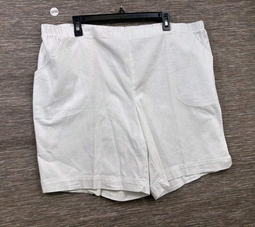 Just My Size Pull On Shorts Womens Size 3X (22W-24W) White High-Rise Stretch